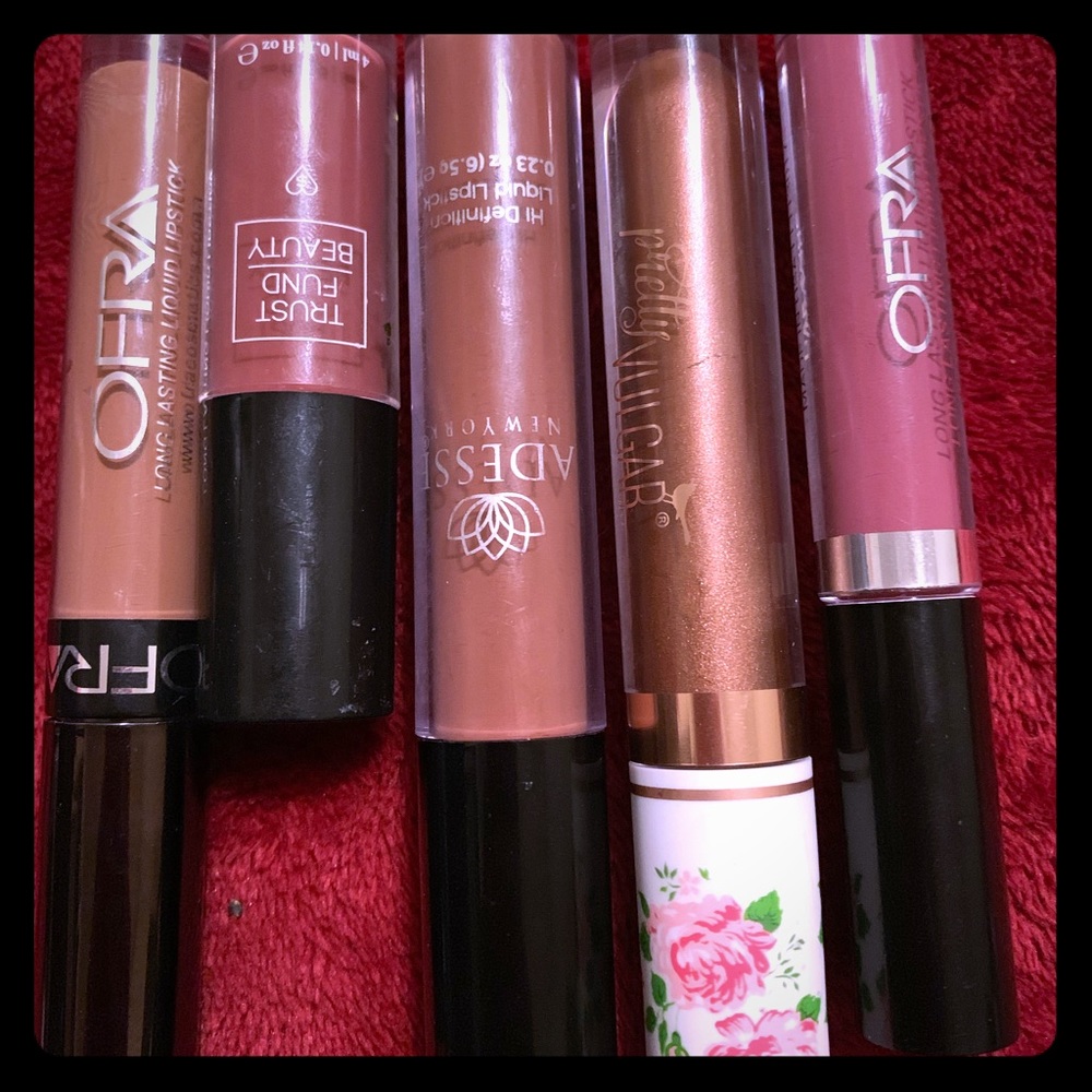 Lippie bundle!!